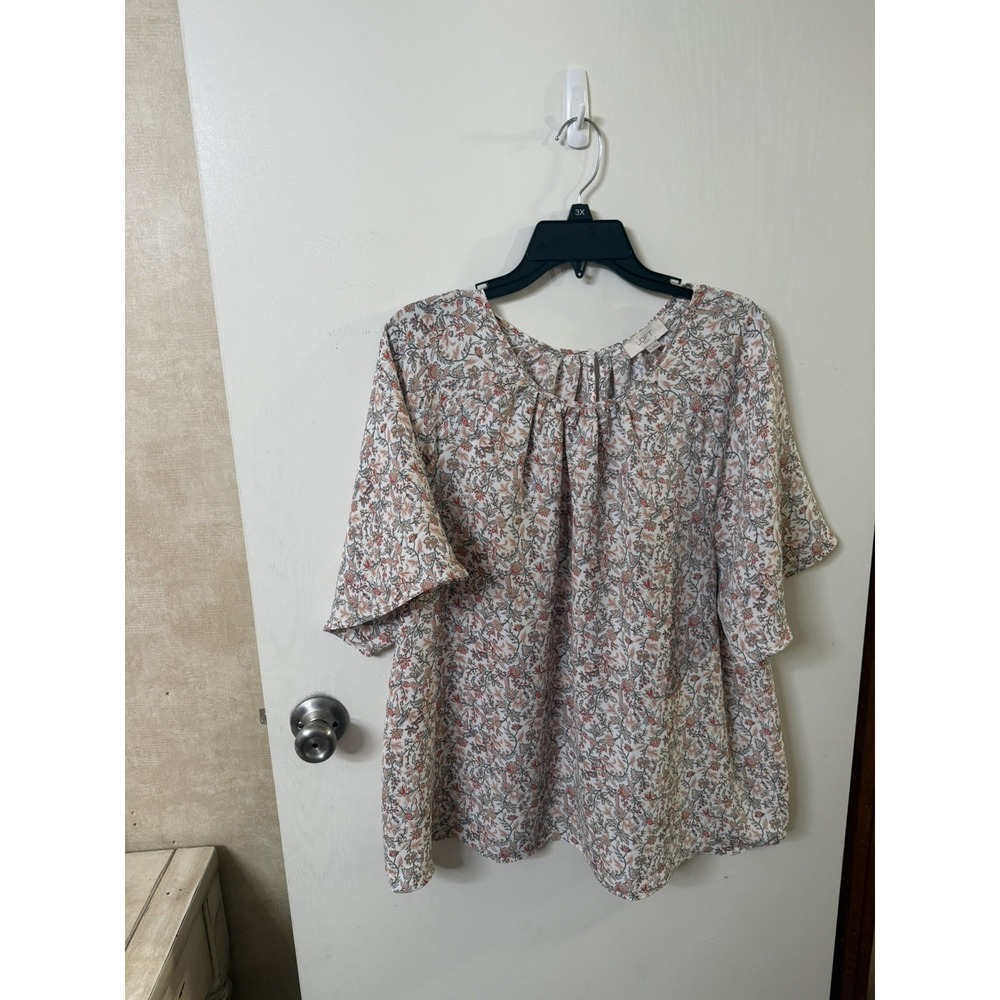 Loft Floral Short Flutter Sleeves Top Size XL